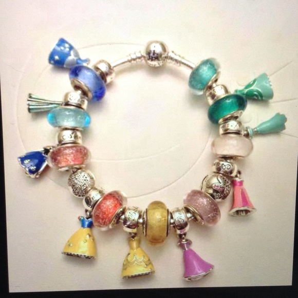 Disney Pandora Princess Bracelet & 18 Charms Set - Picture 4 of 6