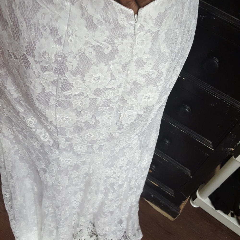 Formal Dress - Picture 4 of 6