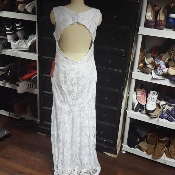 Formal Dress - Picture 2 of 6