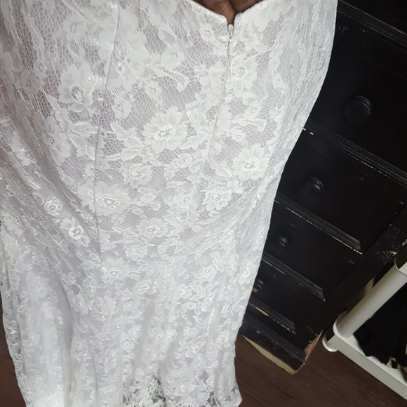 Formal Dress - Picture 4 of 6