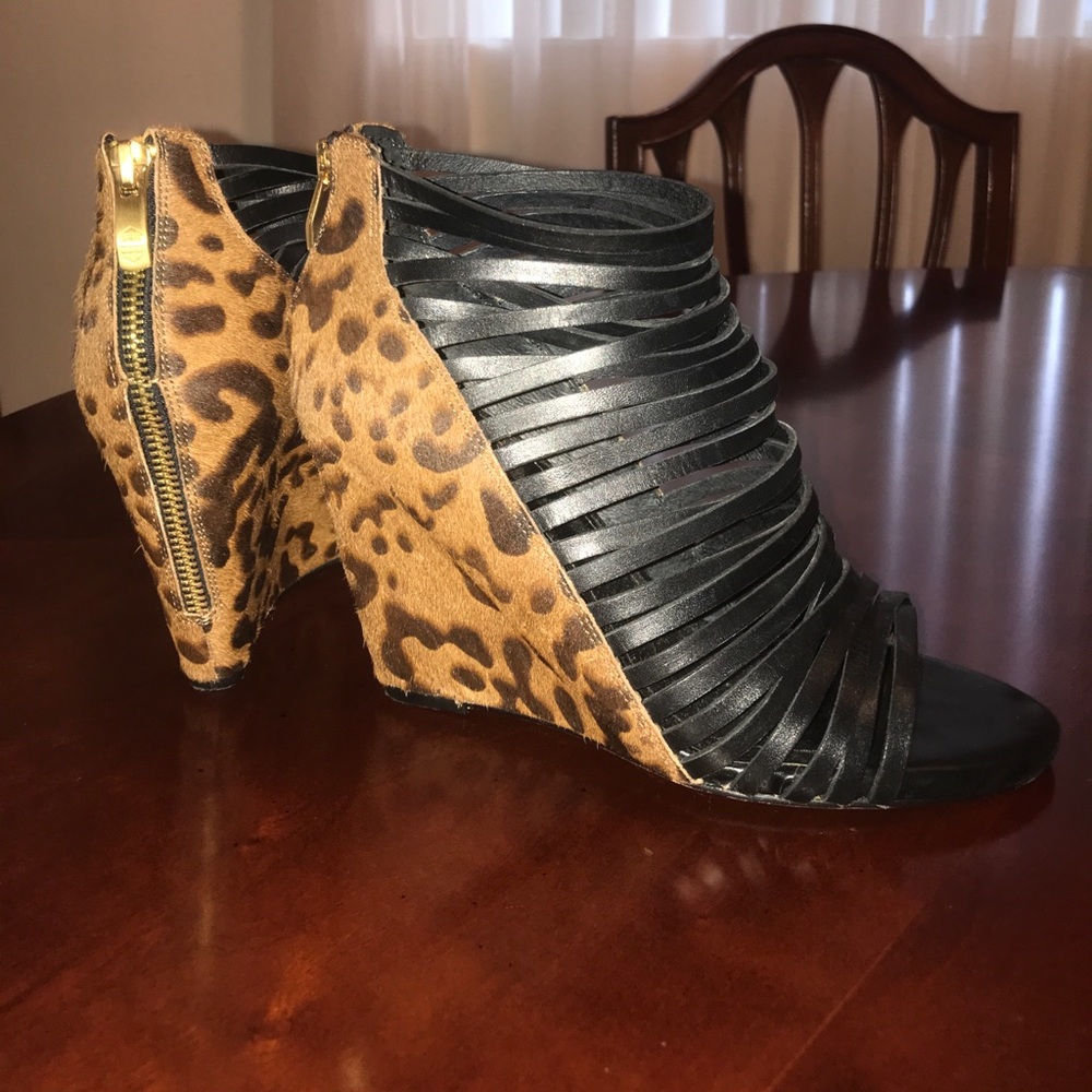 Vince Camuto Zeplin Wedge Sandals