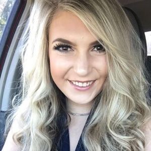 Meet your Posher, Tia