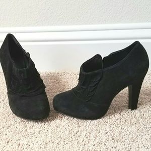 Heeled booties