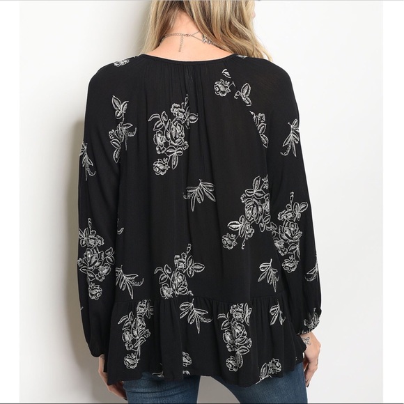 | EMBROIDERED BOHO TOP | - Picture 2 of 3