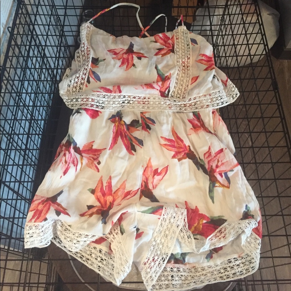 Floral romper Abercrombie
