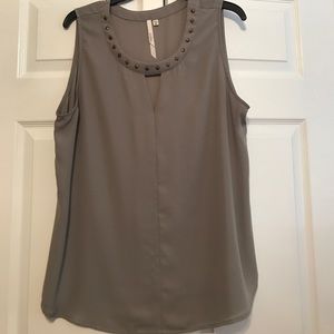 Sleeveless blouse