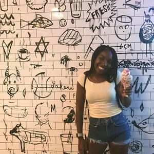 Meet your Posher, Kamela