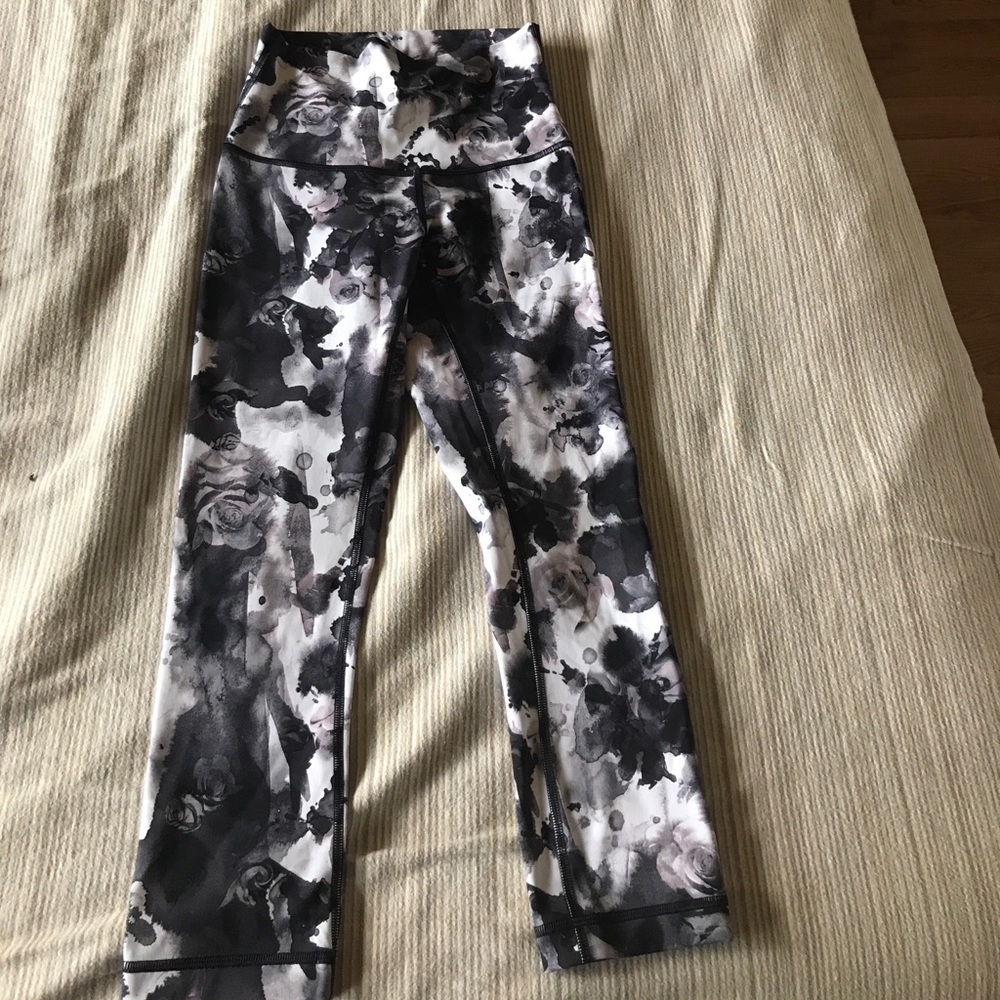 Lululemon wunder under crop