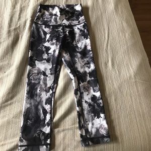 Lululemon wunder under crop