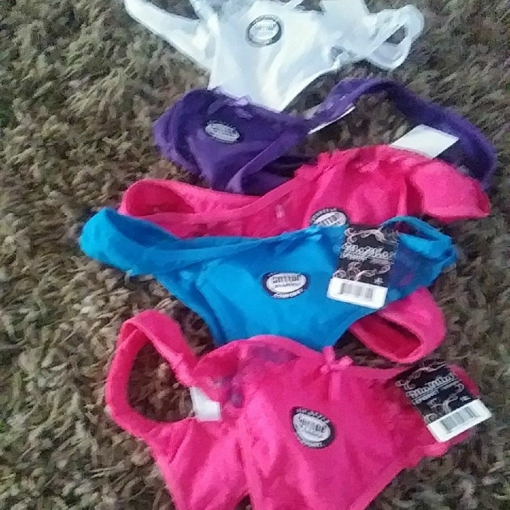 Thong lot of 8