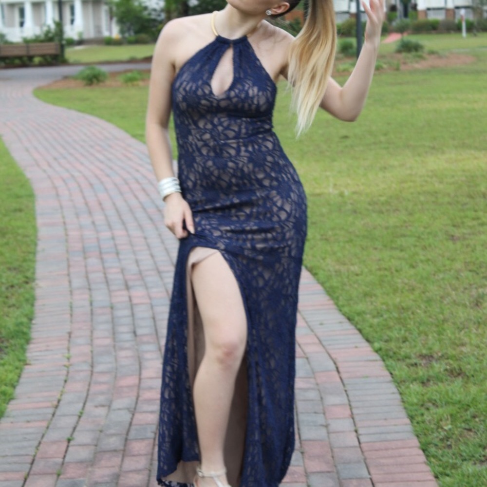Prom dress ✨ Navy blue lace with nude underlay