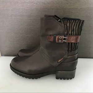 NIB size 10 Boots made in Italy!