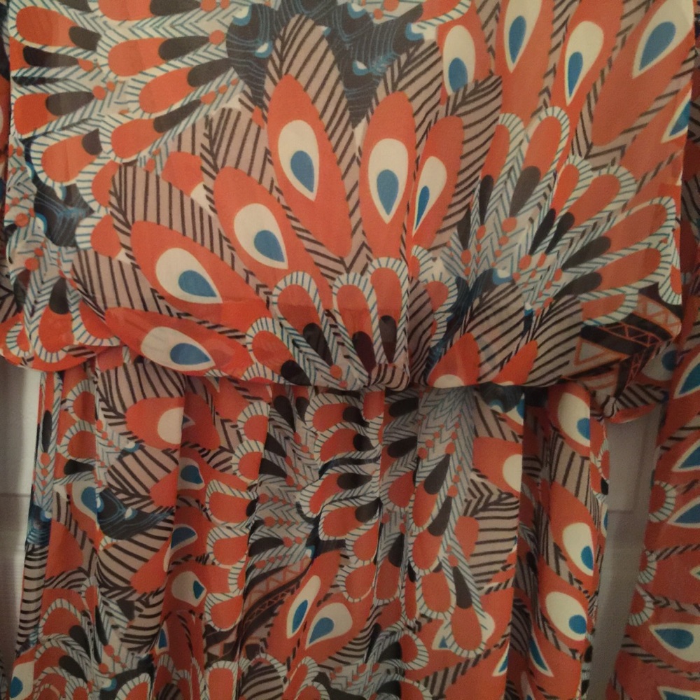Retro inspired dress! Boutique clothing - Picture 3 of 3
