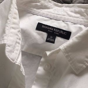 Banana Republic Collared Sleeveless Shirt