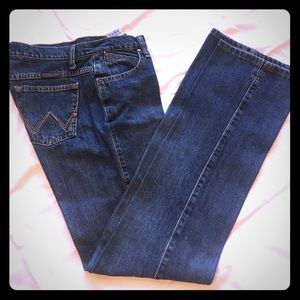 Ladies Wrangler Mid-rise 5/6 X 36 for tall girls