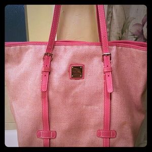 Light red medium purse