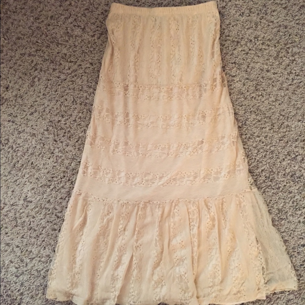 Lace Fully Lined Skirt