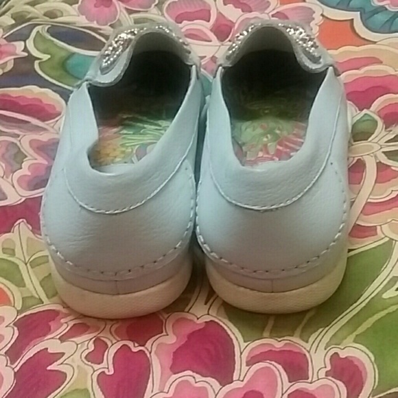 BEDAZZLED POWDER BLUE FLATS - Picture 4 of 5