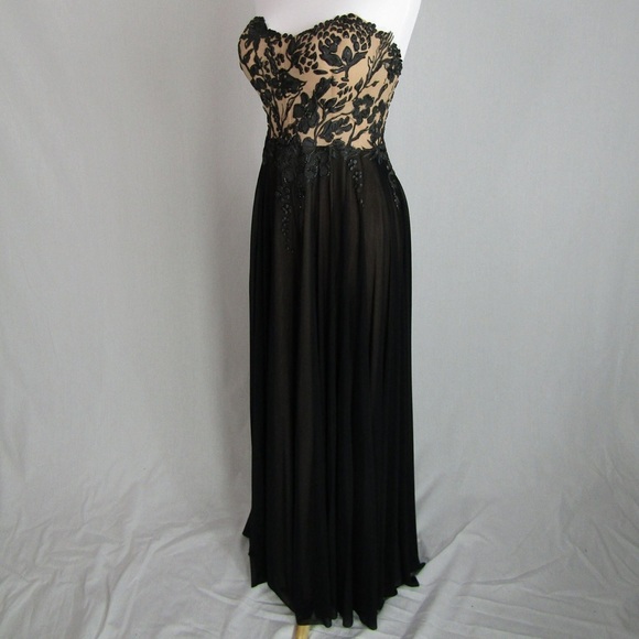 Ema Savahl Gown - Picture 3 of 5