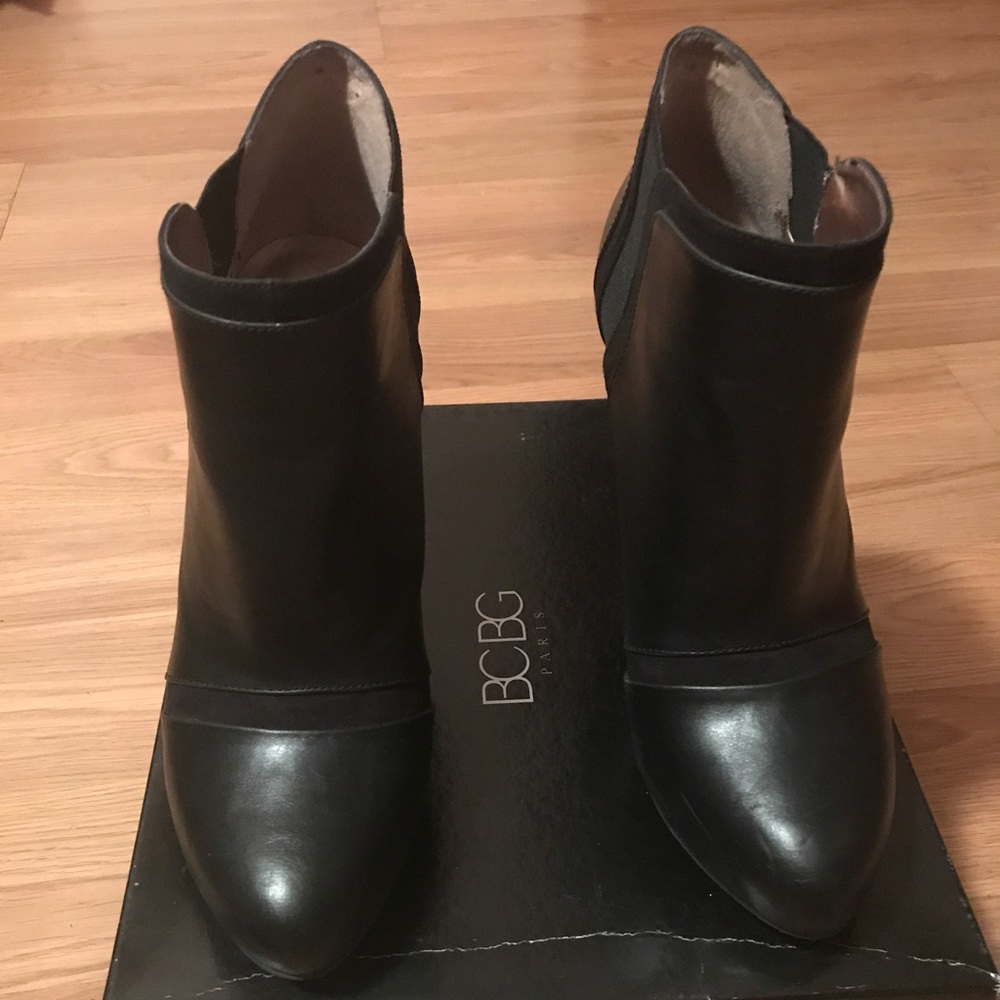 Black BCBG Paris Black Lyons ankle booties
