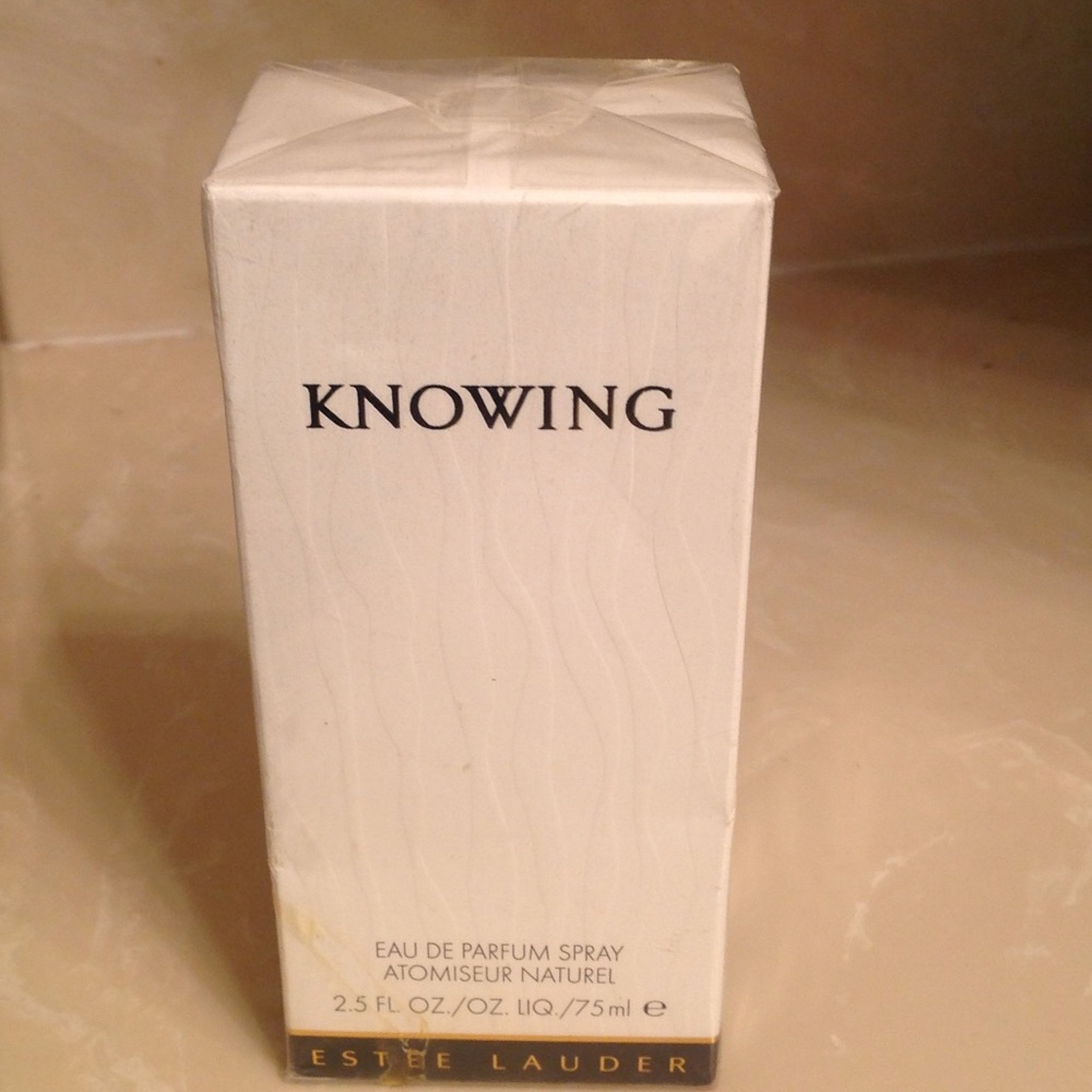 NWT Estée Lauder Knowing EAU parfum Spray