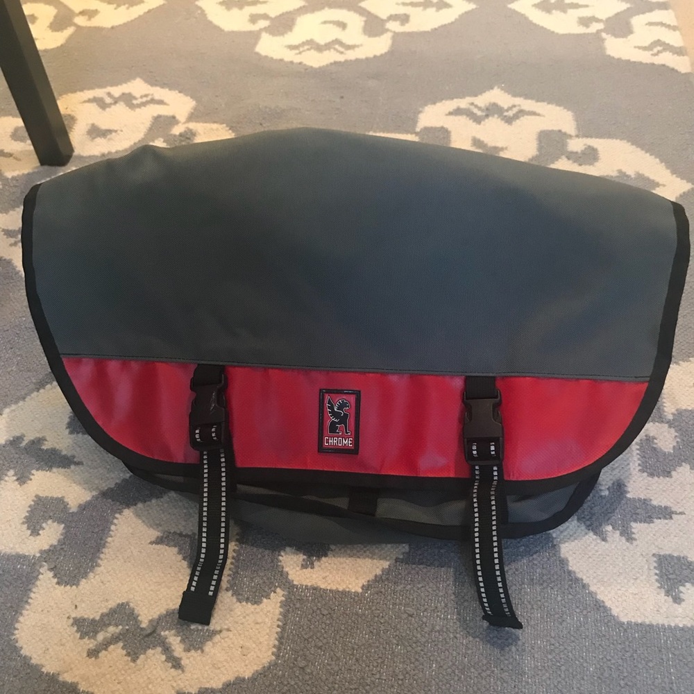 🎉SALE🎉 Chrome Citizen Messenger Bag