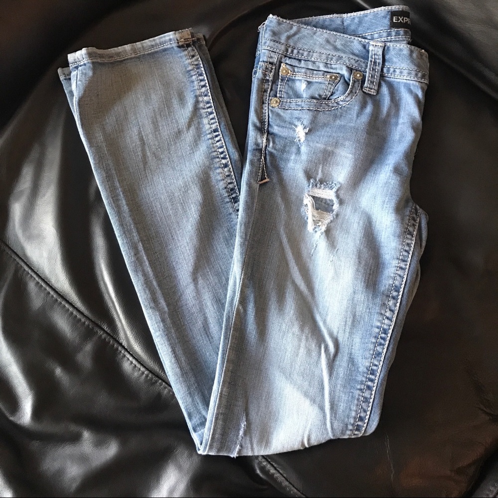 EXPRESS // Stella Barely Boot Distressed Jeans, 6