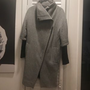 Stylish zara grey women’s coat.
