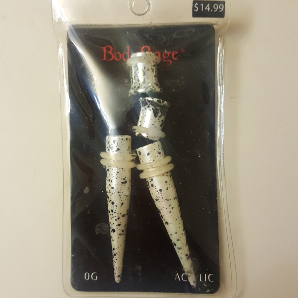 0g paint splatter tapers and plugs 2 pairs