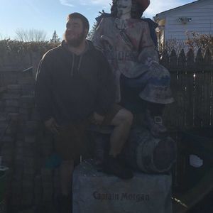 Meet your Posher, Justin