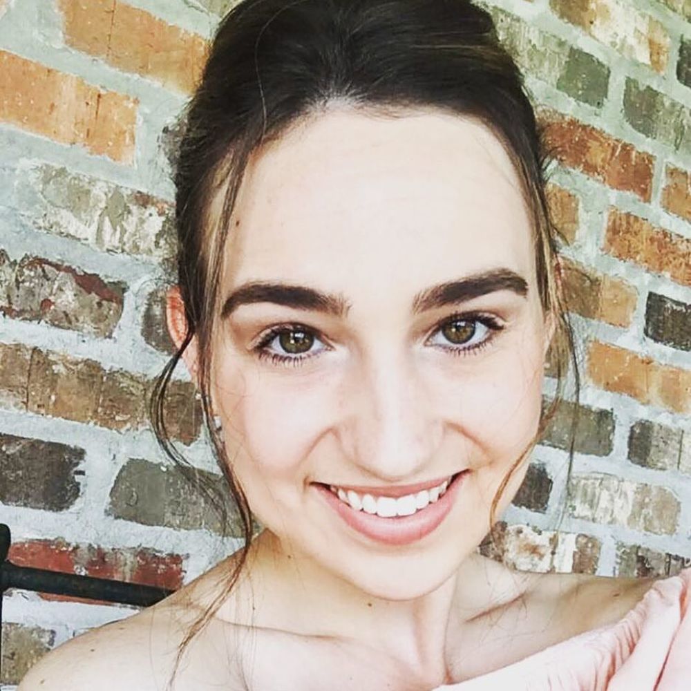 Meet your Posher, Emilee