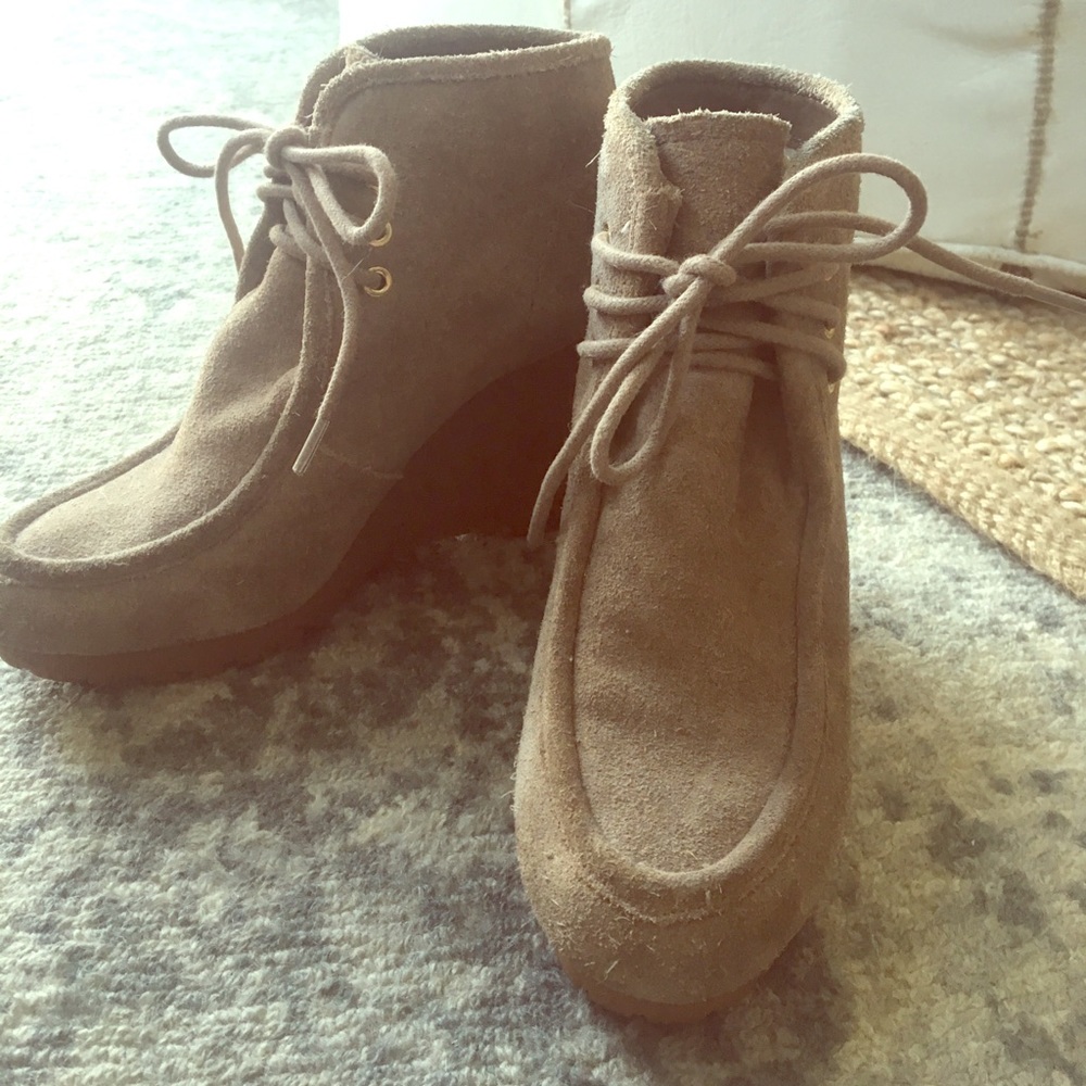 Michael Kors Tan Suede Booties size 7.5