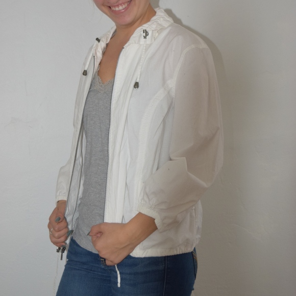 Light weight white bomber jacket - Picture 4 of 4