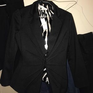 Brand new- New York and company black blazer