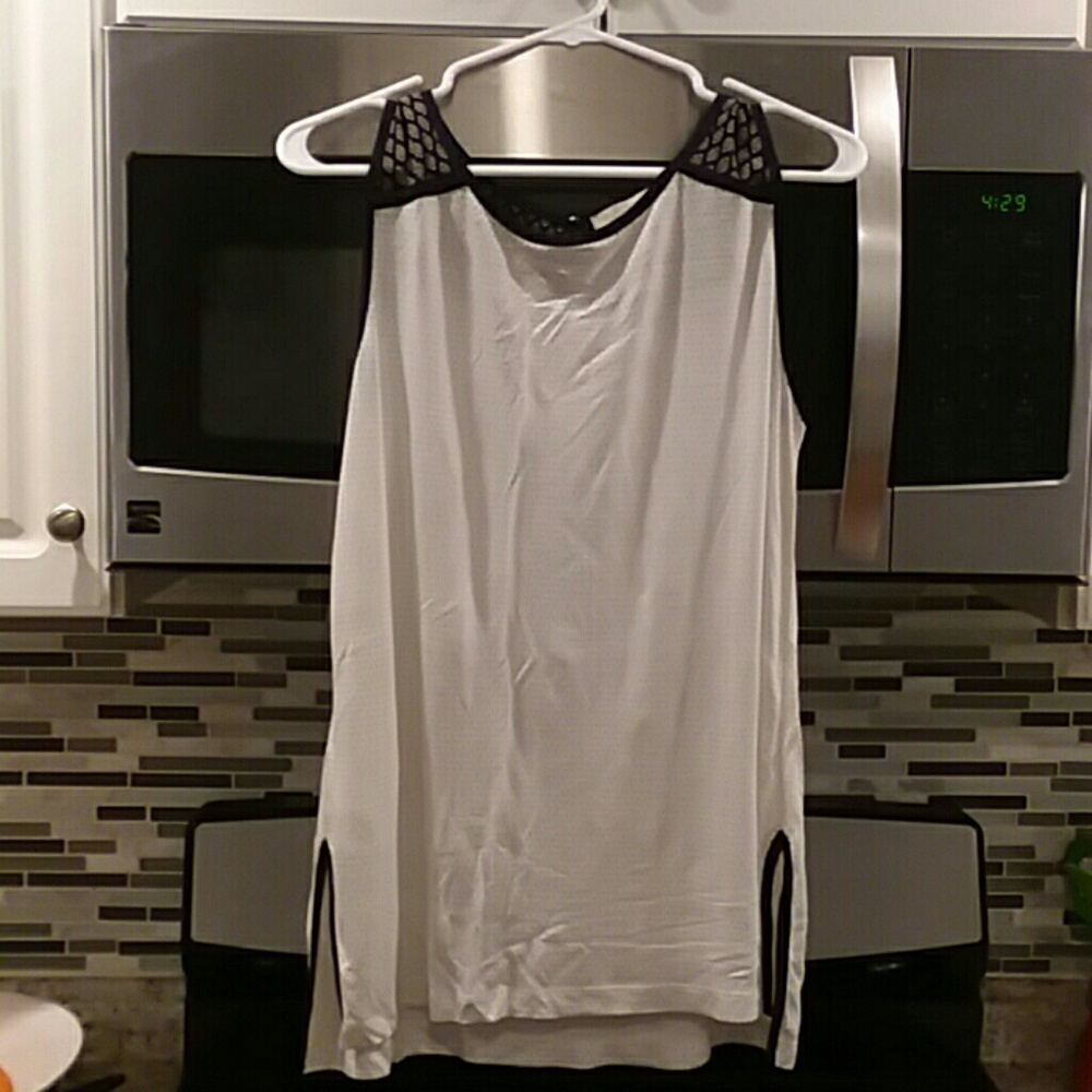 Gorgeous LOFT mixed media shell