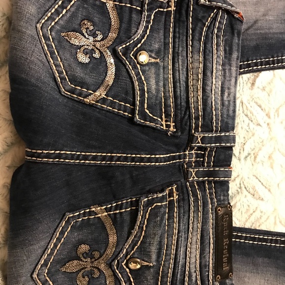 Rock Revival Denim - Rock Revival Sasha straight leg jeans