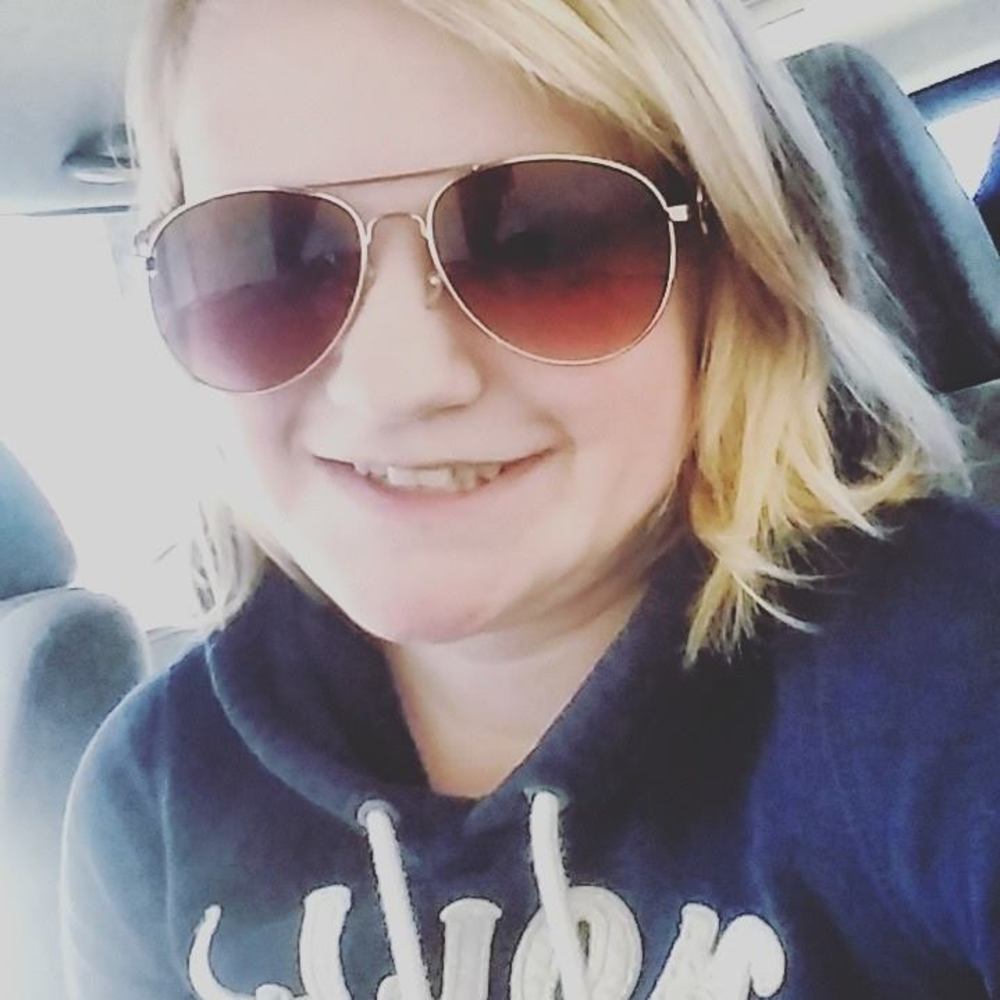 Meet your Posher, Hannah