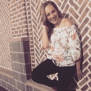 Meet your Posher, Ali