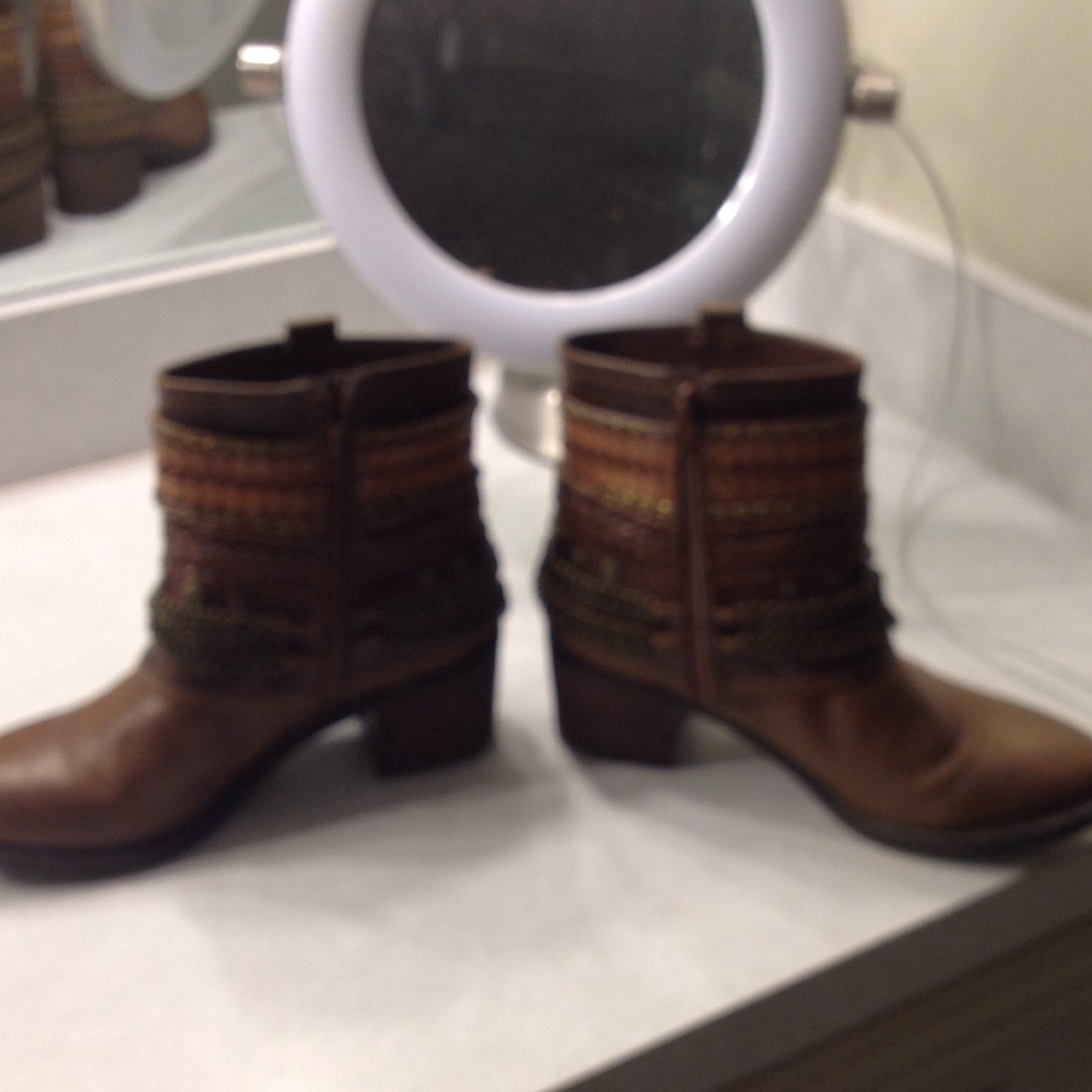 Fall Boots - Picture 2 of 3