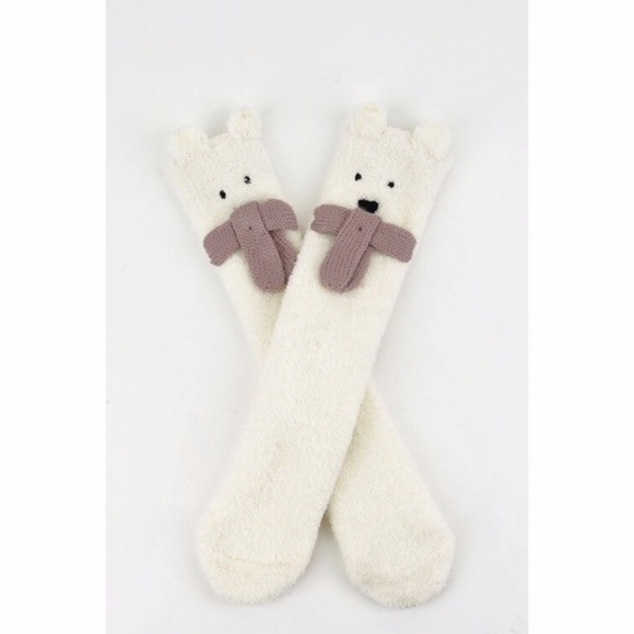 *All Gone!!*Polar Bear Fuzzy Fleece Socks - Picture 2 of 4