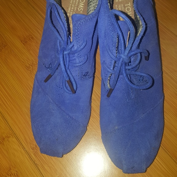 SOLD. Royal Blue Toms Wedges - Picture 2 of 4