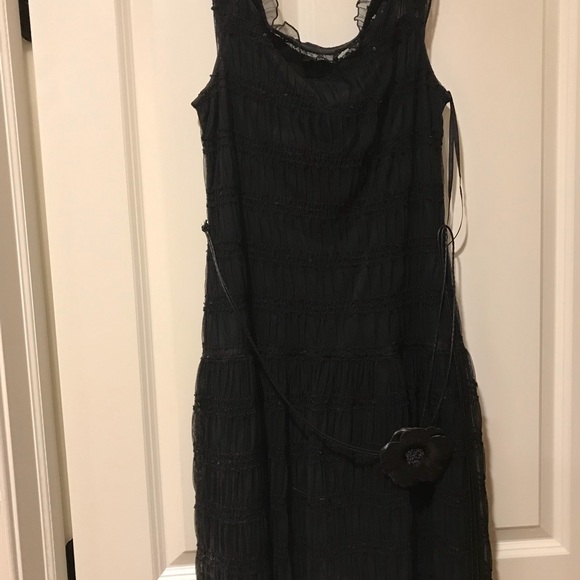 Dress - Picture 2 of 4