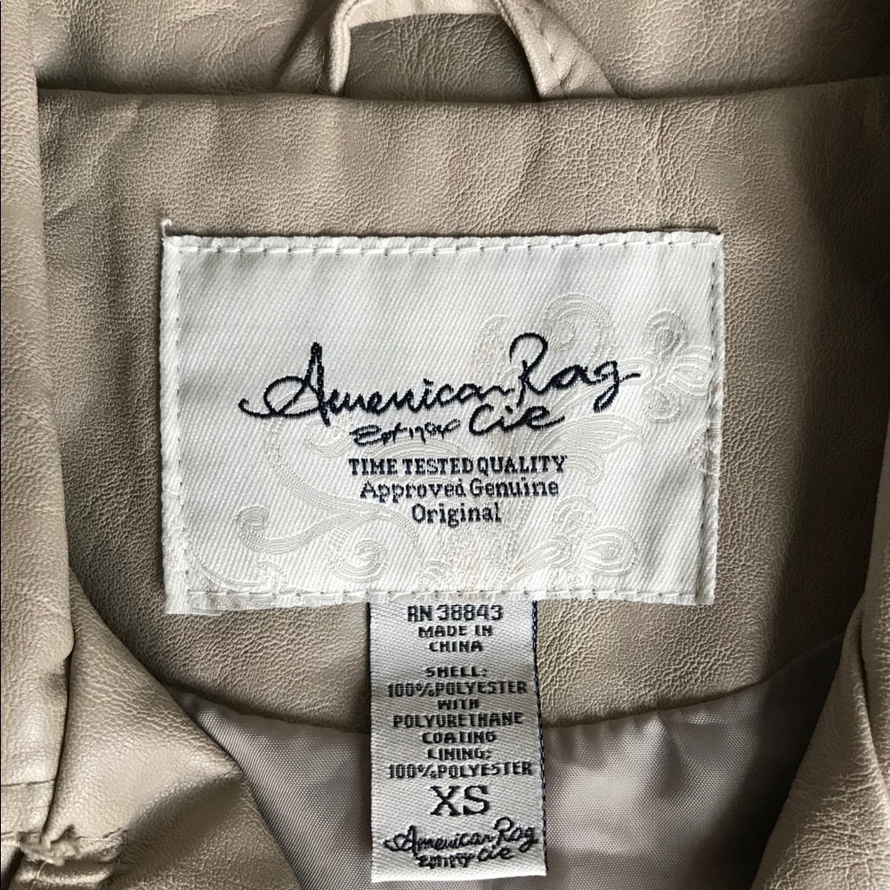 American Rag Vest - Picture 5 of 6