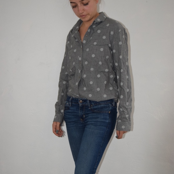 Spotted gray and white button down - Picture 3 of 4