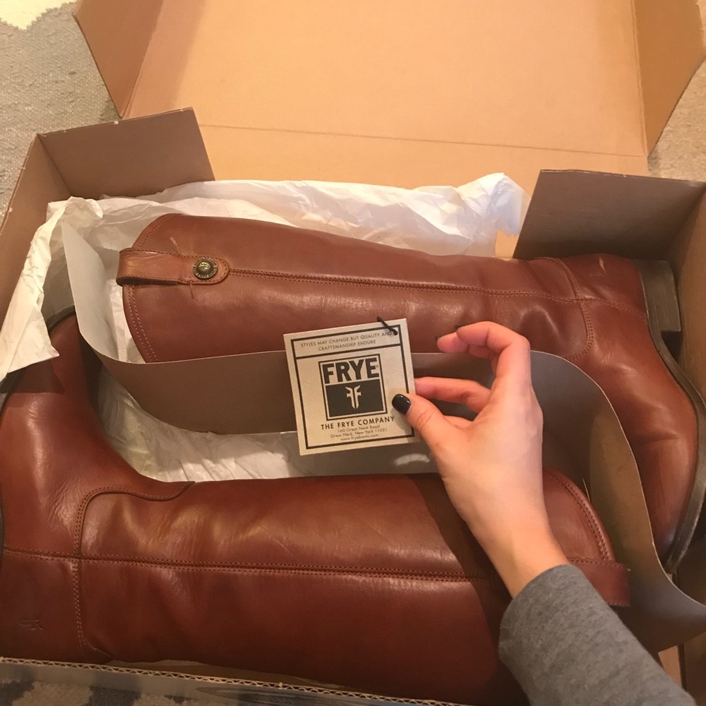 🎉SALE🎉 Frye Melissa Button Boot