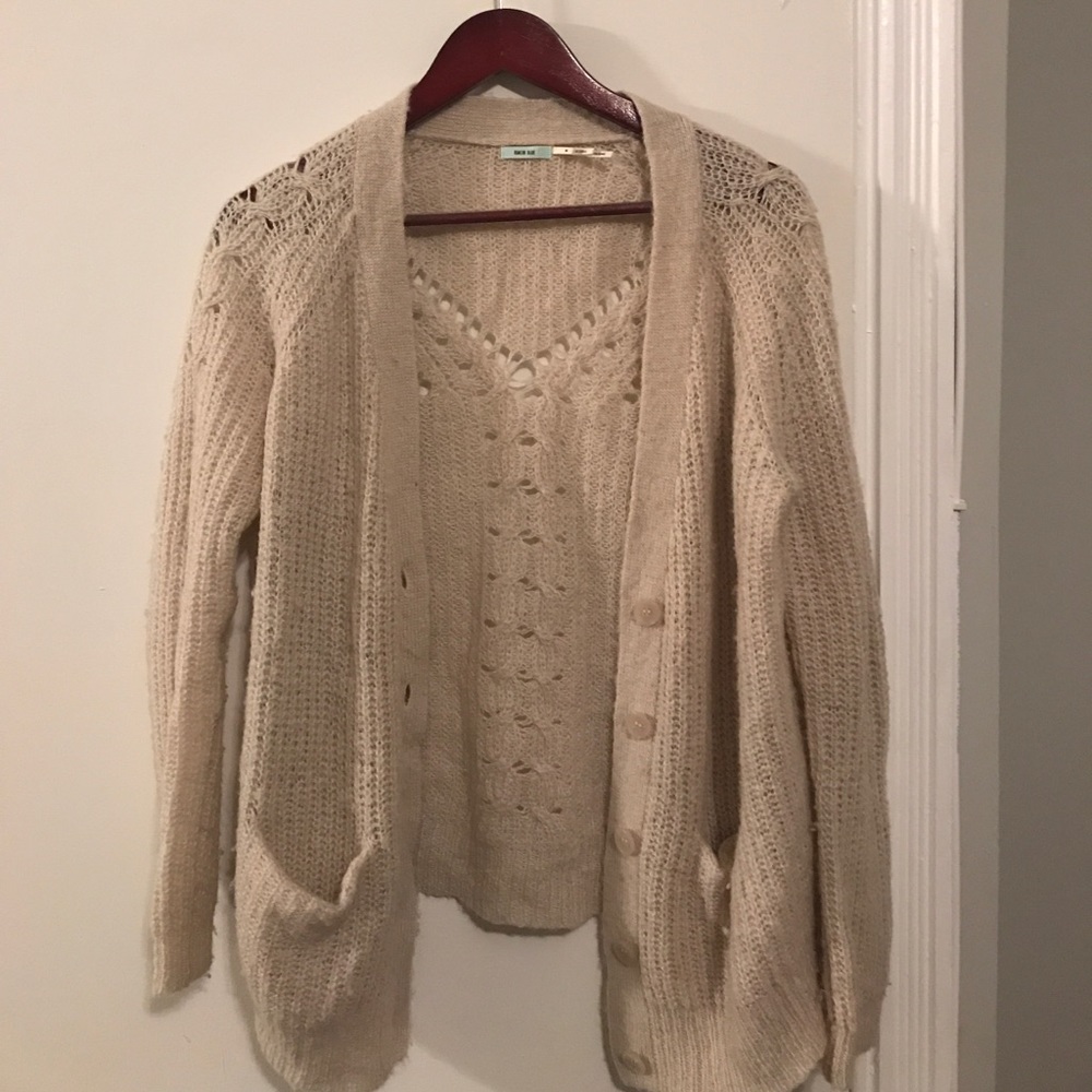 Urban outfitters beige chunky cardigan