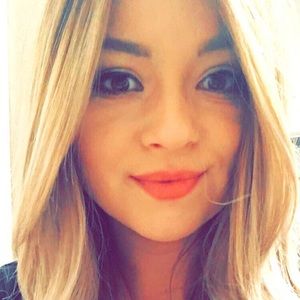 Meet your Posher, Yoselyn