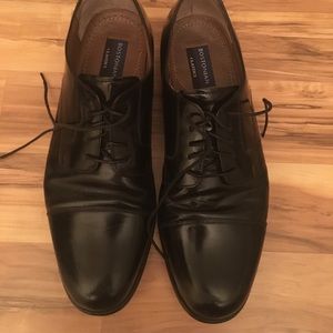 Men’s black dress shoes size 13 By Bostonian