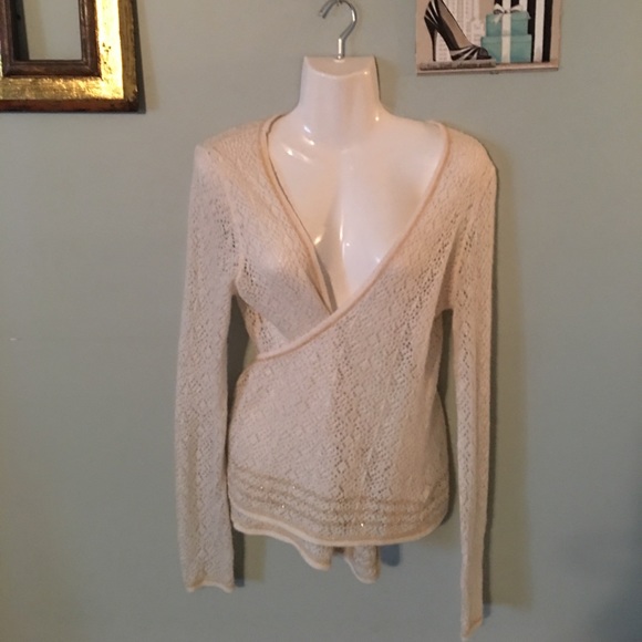 •WrapAround White & Gold Trimmed  Sweater•L• - Picture 4 of 8