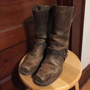 Brown Frye Harness 12R Boots